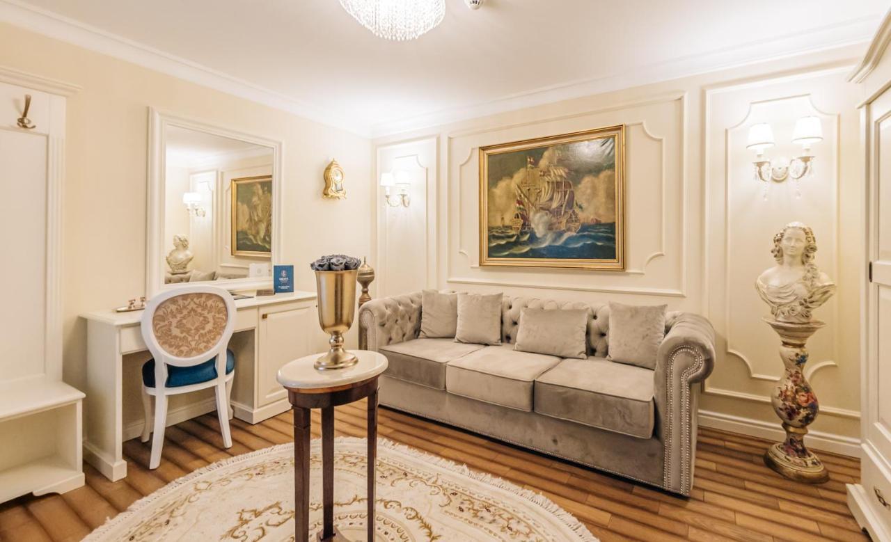 Grant Boutique Hotel Arad Exterior foto A suite at the Ritz-Carlton, Moscow