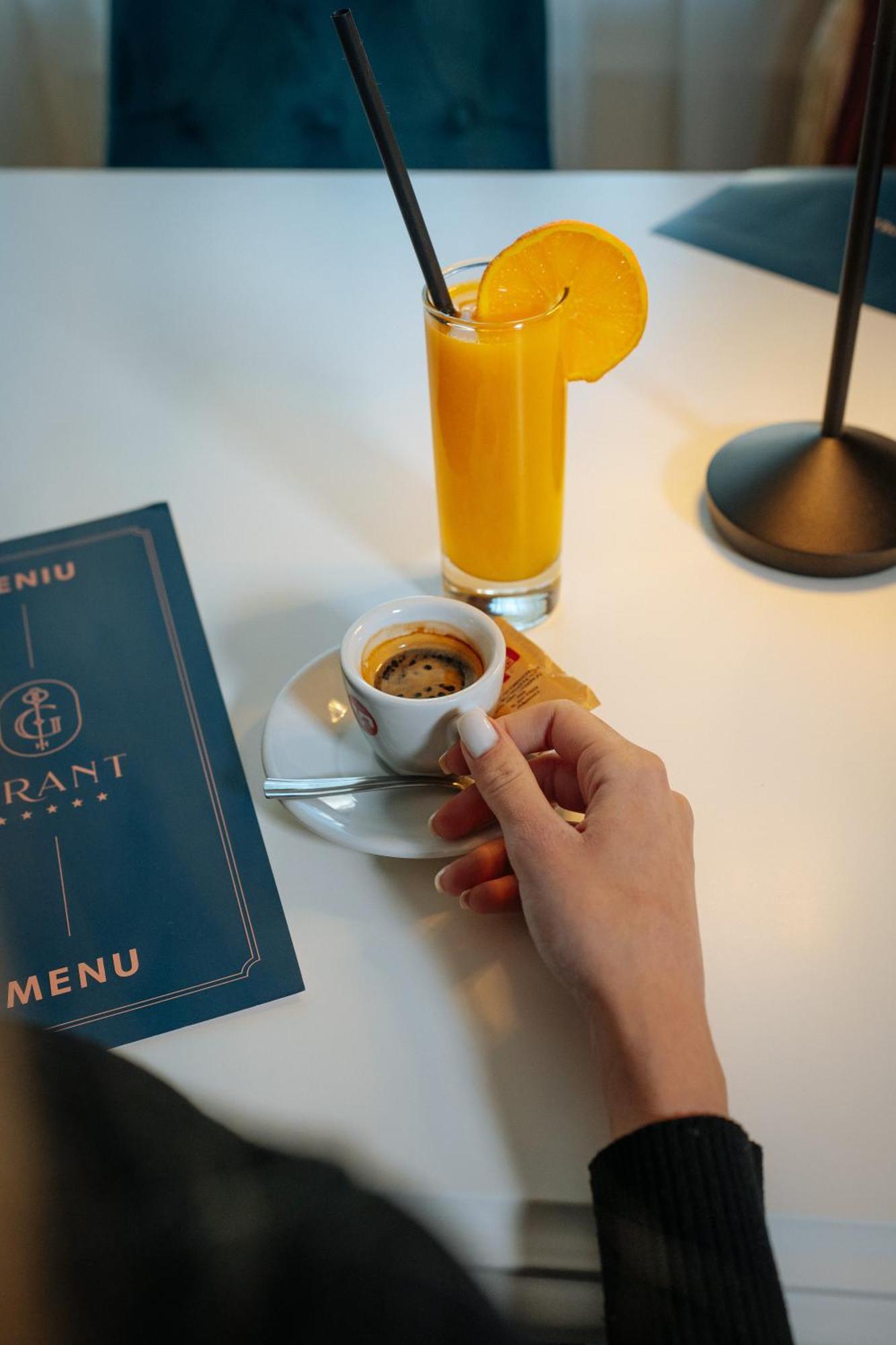 Grant Boutique Hotel Arad Exterior foto A cup of Turkish coffee