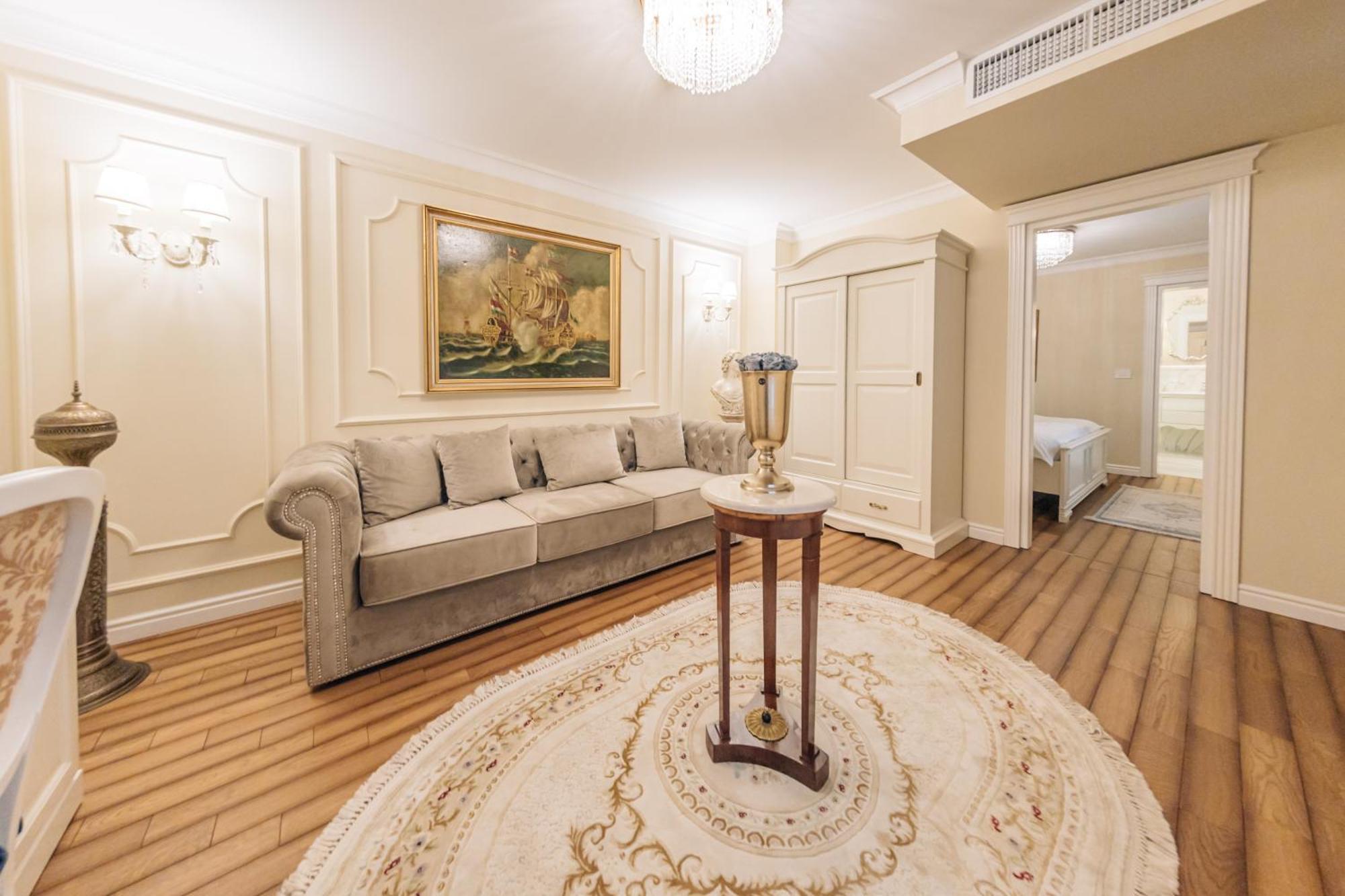 Grant Boutique Hotel Arad Exterior foto A 3D rendering of a living room