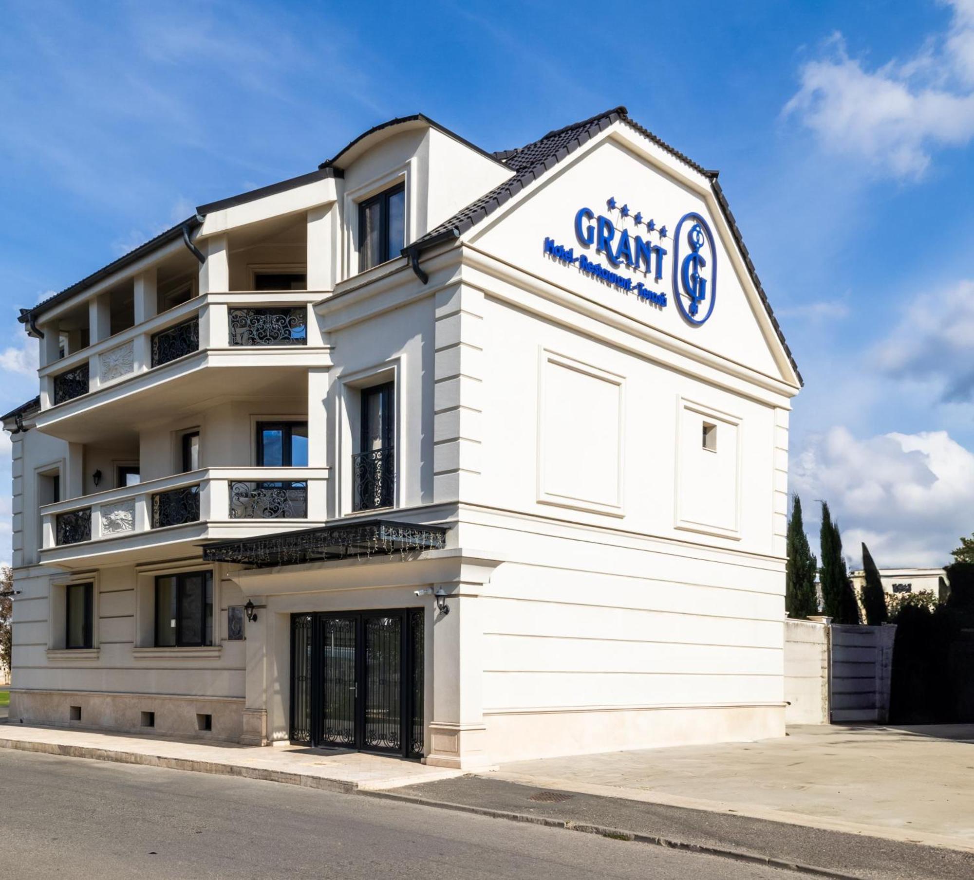 Grant Boutique Hotel Arad Exterior foto Grant Thornton Romania